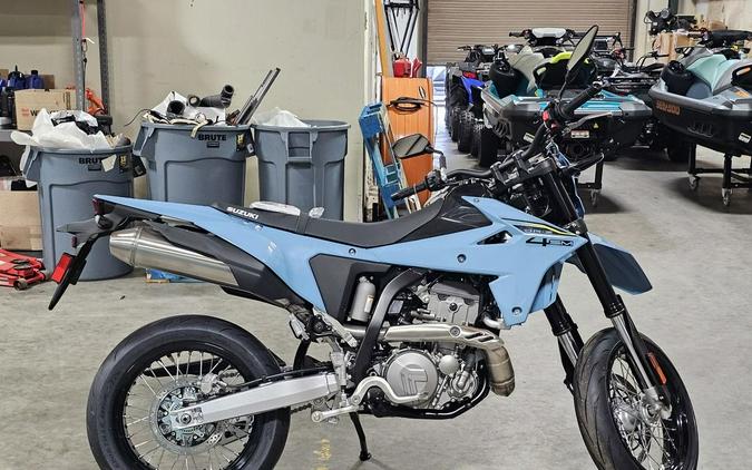 2025 Suzuki DR-Z 400SM
