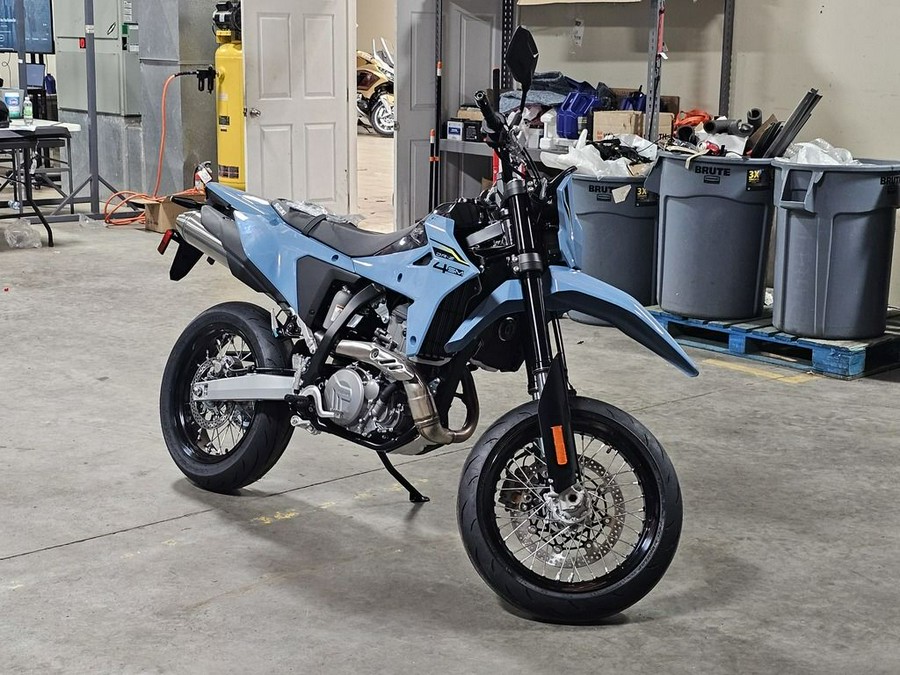 2025 Suzuki DR-Z 400SM