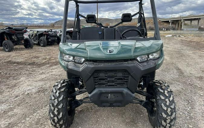 2023 Can-Am® Defender 6x6 DPS HD10