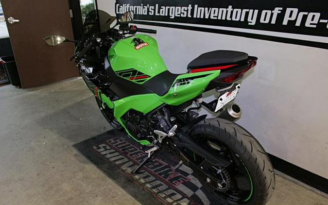 2023 Kawasaki Ninja® 400 KRT Edition ABS
