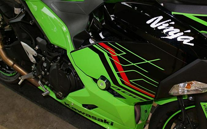 2023 Kawasaki Ninja® 400 KRT Edition ABS