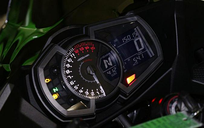 2023 Kawasaki Ninja® 400 KRT Edition ABS