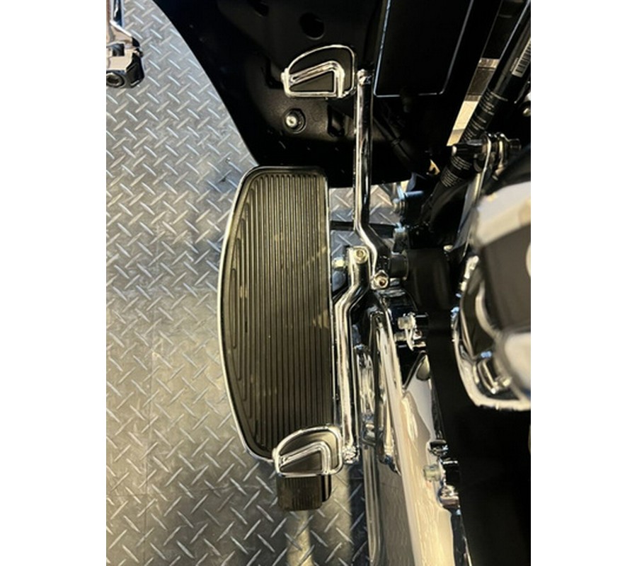 2020 Harley-Davidson Trike FLHTCUTG - Tri Glide Ultra