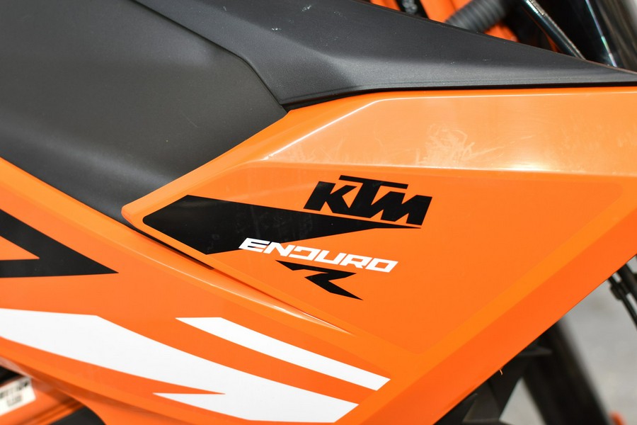 2026 KTM 390 ENDURO R