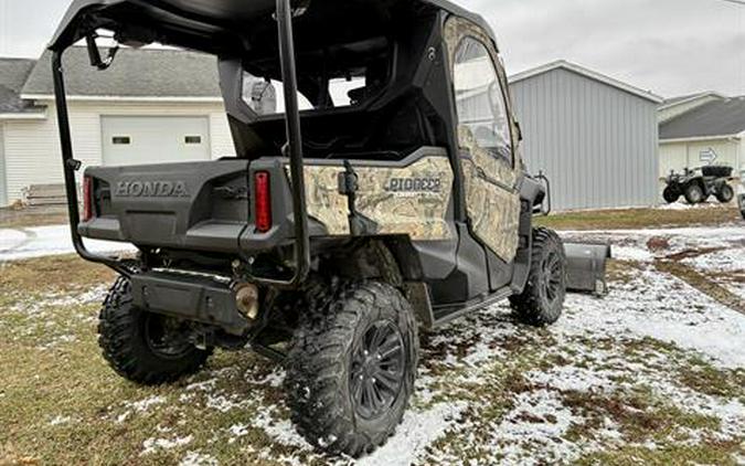 2016 Honda Pioneer 1000-5 Deluxe