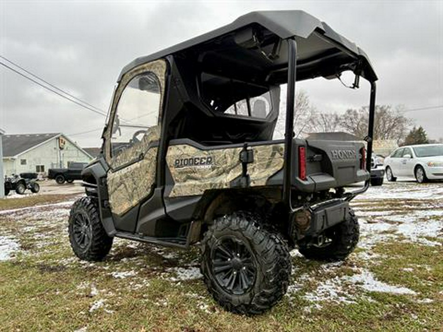 2016 Honda Pioneer 1000-5 Deluxe