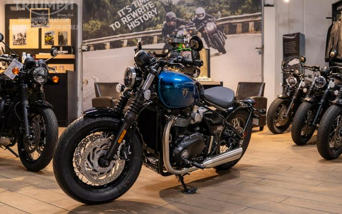 2026 Triumph Bonneville Bobber Interstellar Blue