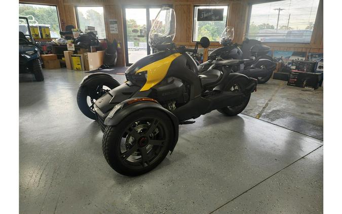 2022 Can-Am RYKER 600 Ryker 600 With Yellow Classic Panels