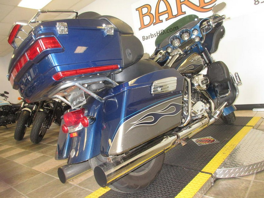 2010 Harley-Davidson® FLHTCUSE5 - CVO™ Ultra Classic® Electra Glide