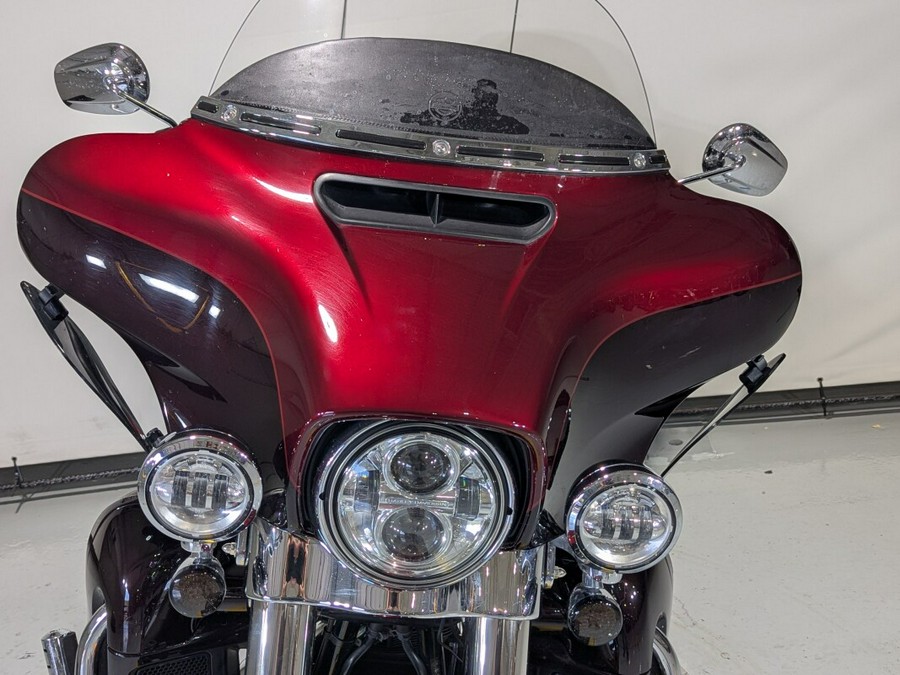 2015 Harley-Davidson® Ultra Limited Two-Tone Mysterious Red Sunglo/Blackened Cayenne Sunglo