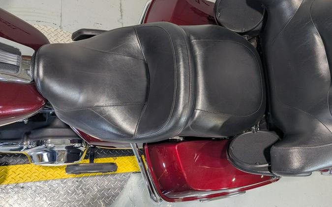 2015 Harley-Davidson® Ultra Limited Two-Tone Mysterious Red Sunglo/Blackened Cayenne Sunglo