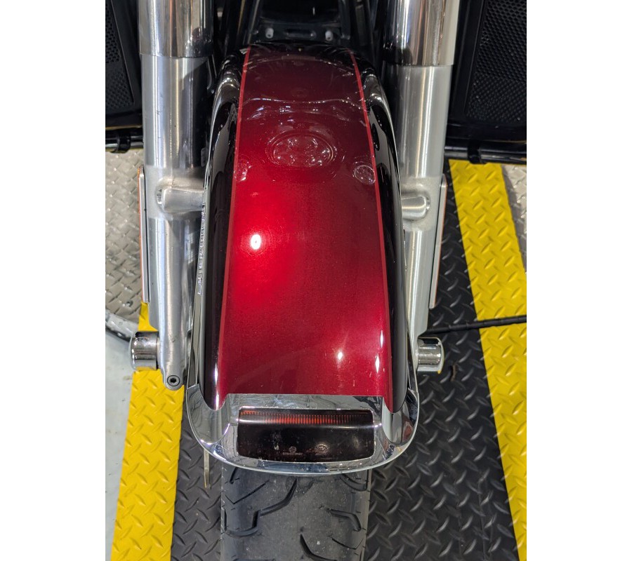 2015 Harley-Davidson® Ultra Limited Two-Tone Mysterious Red Sunglo/Blackened Cayenne Sunglo