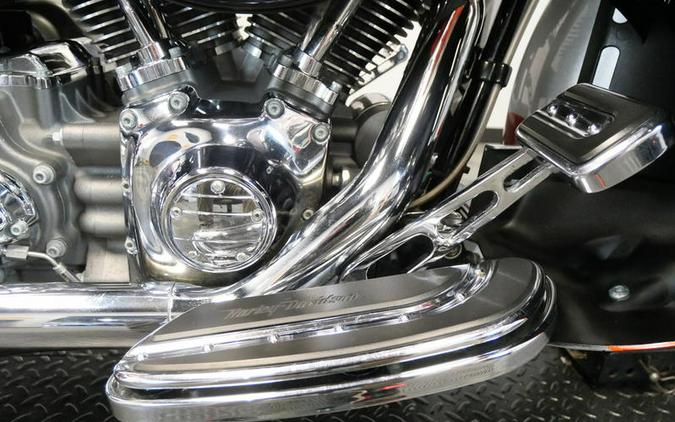 2008 Harley-Davidson® FLHTCUSE3 - Screamin' Eagle® Ultra Classic® CVO™