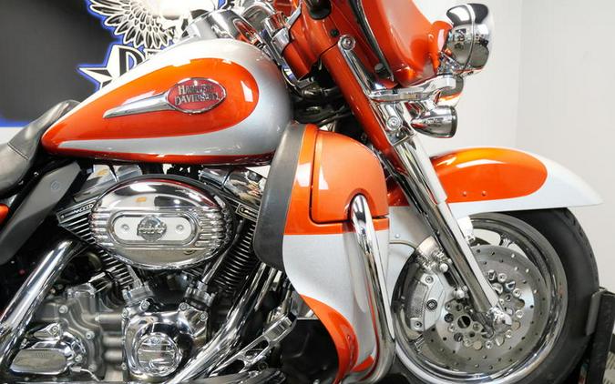 2008 Harley-Davidson® FLHTCUSE3 - Screamin' Eagle® Ultra Classic® CVO™