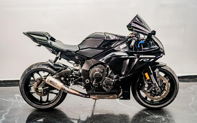 2022 Yamaha Motor Corp., USA YZF-R1