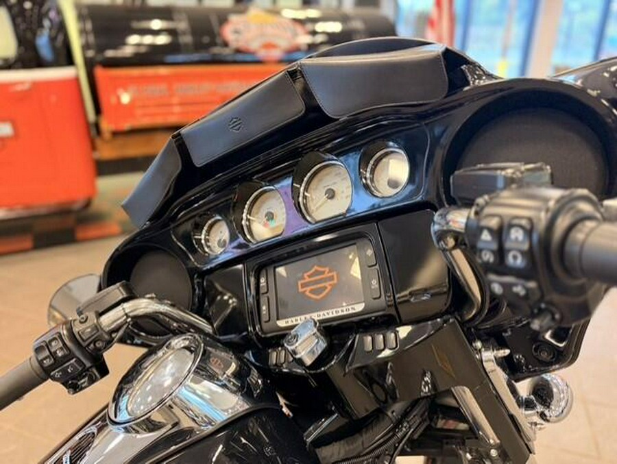 2014 Harley-Davidson Street Glide Special FLHXS