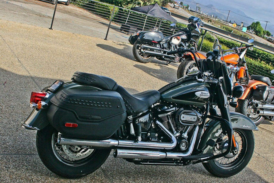 2021 Harley-Davidson Softail FLHCS - Heritage Classic 114