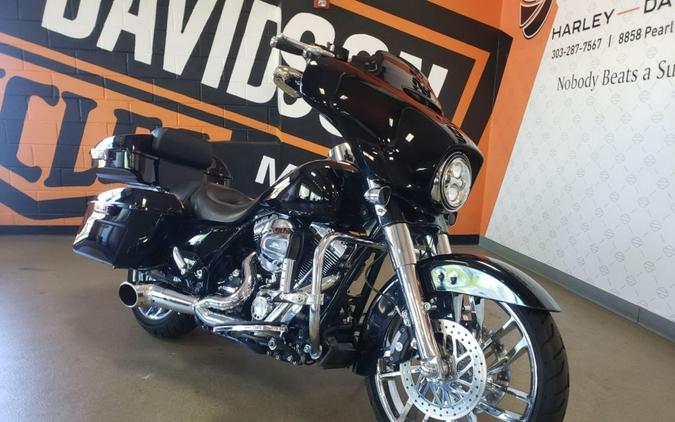 2015 Harley-Davidson® FLHXS - Street Glide® Special