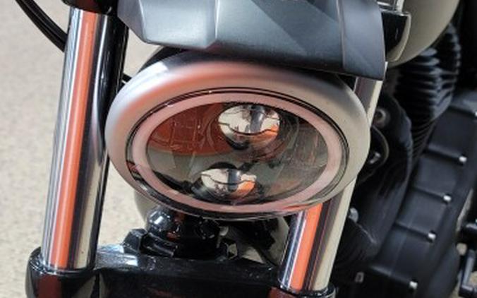 XL 883N 2015 Iron 883™