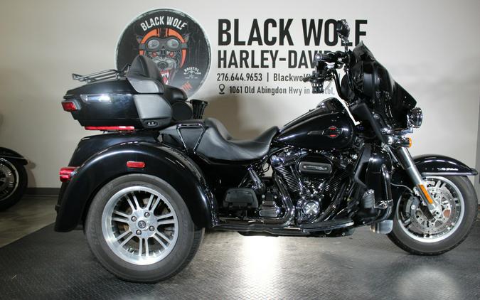 2022 Tri Glide® Ultra FLHTCUTG
