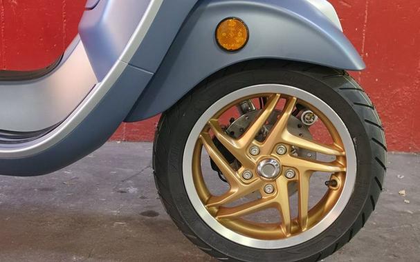 2027 Vespa Primavera 50 Officina 8