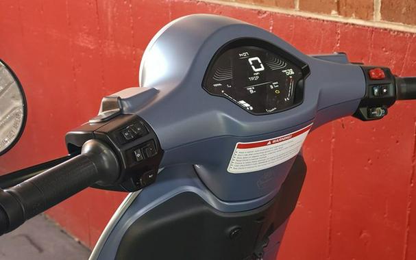 2027 Vespa Primavera 50 Officina 8