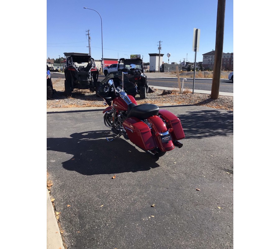 2021 HARLEY-DAVIDSON ROAD GLIDE BASE