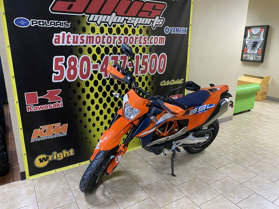 2024 KTM 690 SMC R