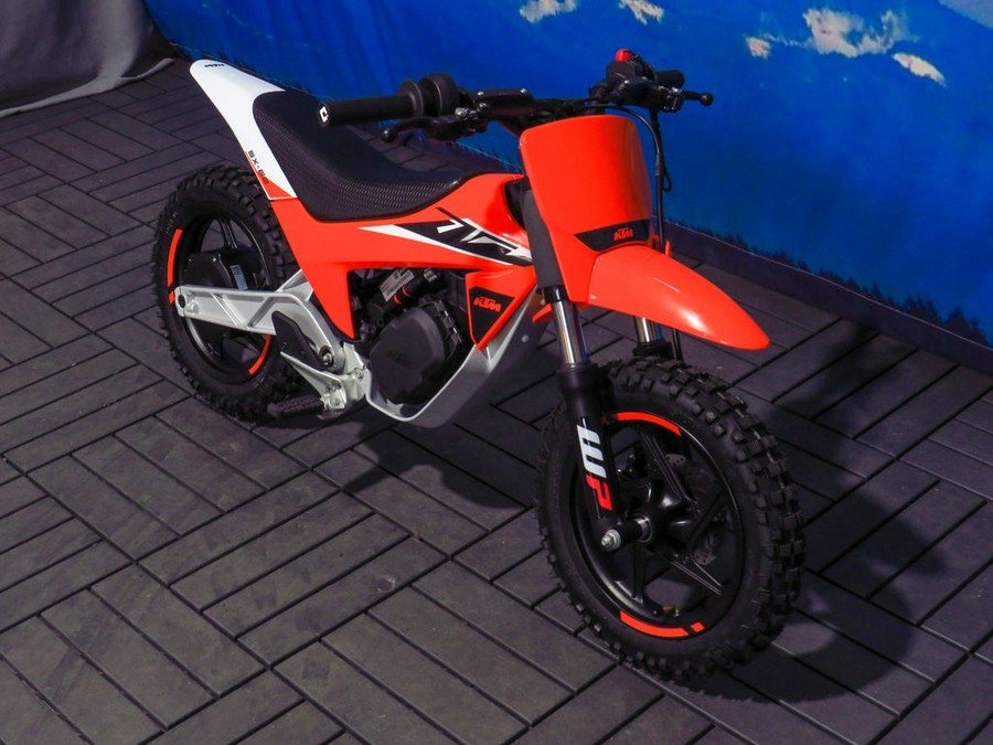 2025 KTM SX-E 2