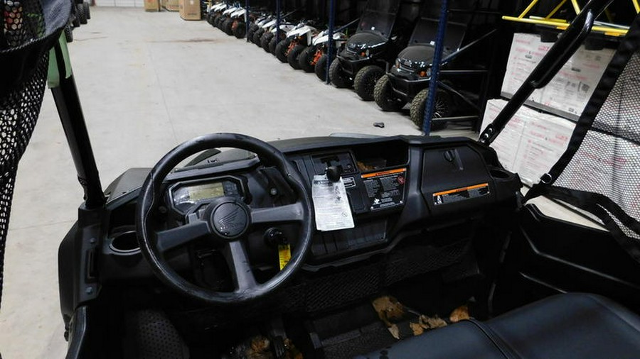 2025 Honda® Pioneer 1000 Deluxe