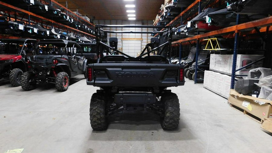 2025 Honda® Pioneer 1000 Deluxe