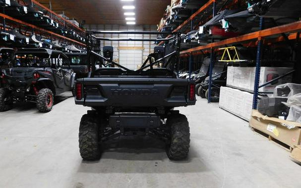 2025 Honda® Pioneer 1000 Deluxe