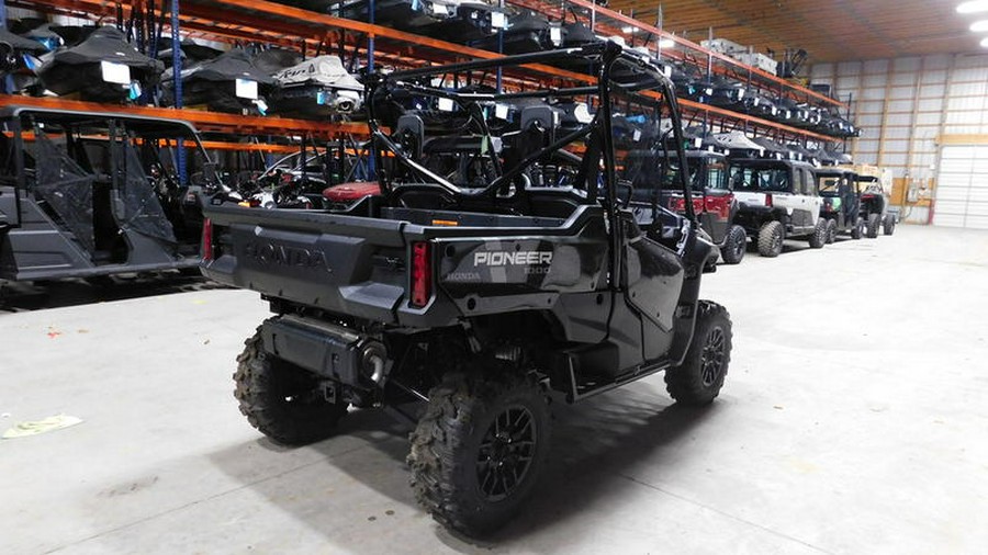 2025 Honda® Pioneer 1000 Deluxe