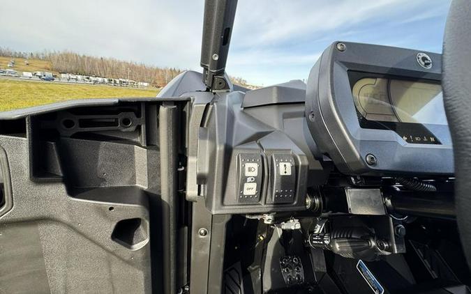 2026 Can-Am® Commander MAX XT 1000R