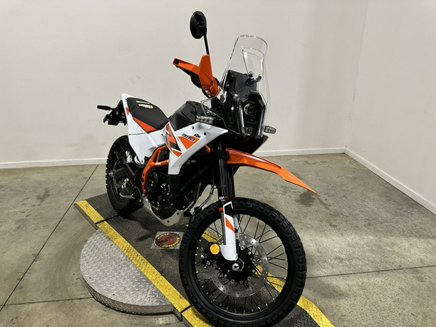 2026 KTM Adventure 390 R
