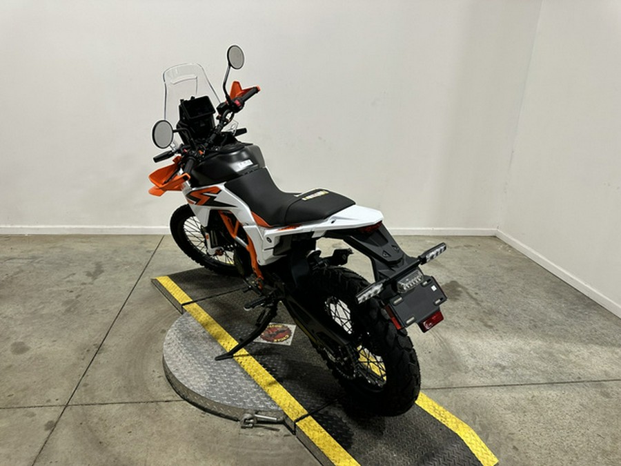 2026 KTM Adventure 390 R
