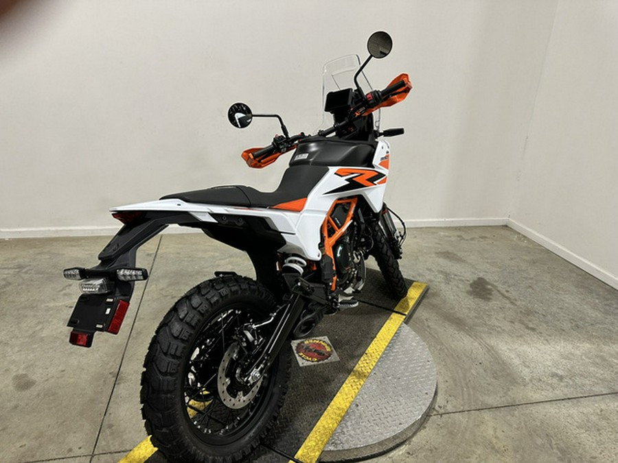2026 KTM Adventure 390 R