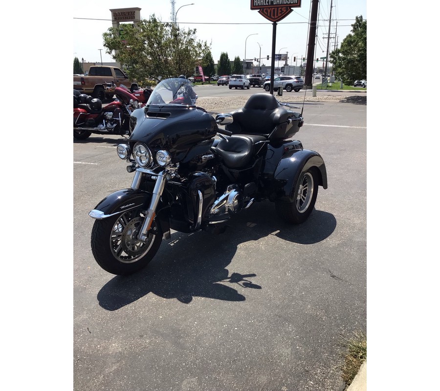 2021 HARLEY-DAVIDSON TRI GLIDE ULTRA BASE