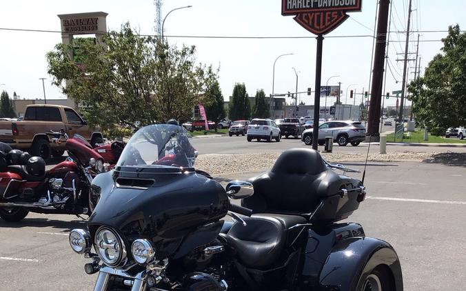 2021 HARLEY-DAVIDSON TRI GLIDE ULTRA BASE