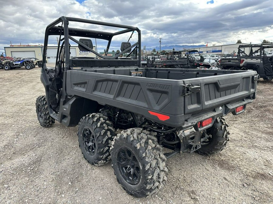 2023 Can-Am® Defender 6x6 DPS HD10