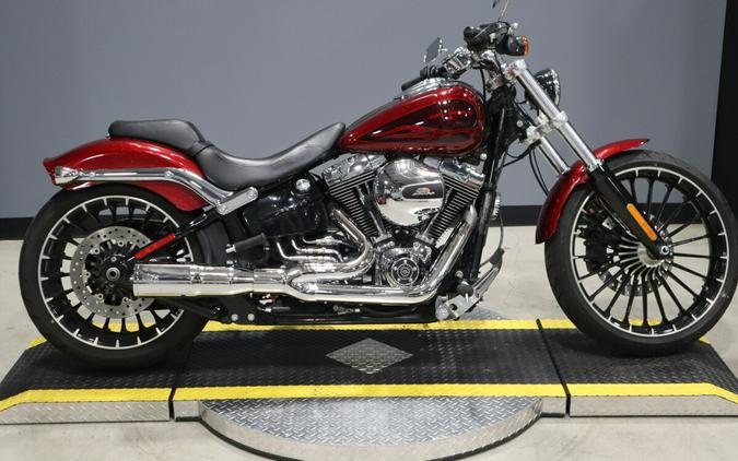 2017 Harley-Davidson Breakout