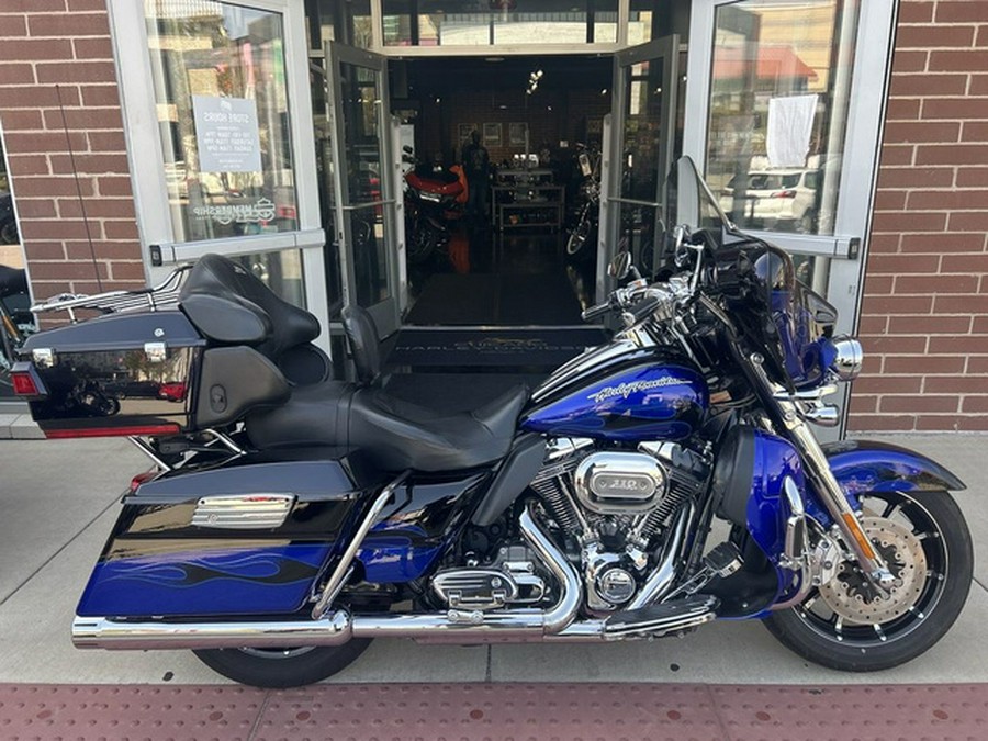 2011 Harley-Davidson FLHTCUSE6 - CVO Ultra Classic Electra Glide