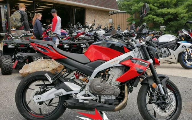 2026 Aprilia Tuono 457