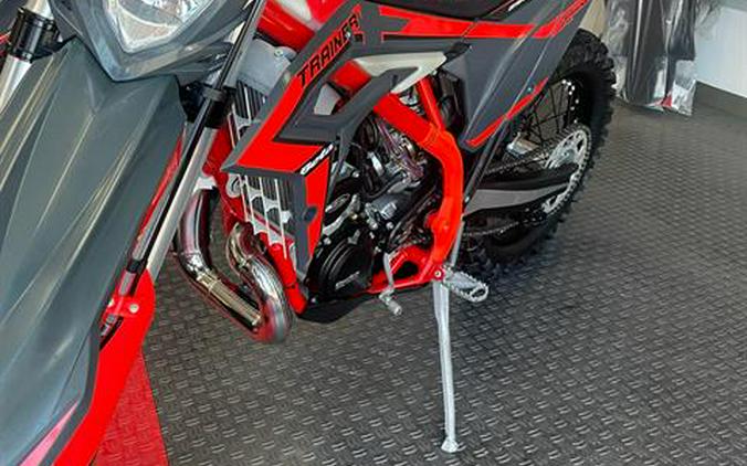 2025 Beta 250 Xtrainer