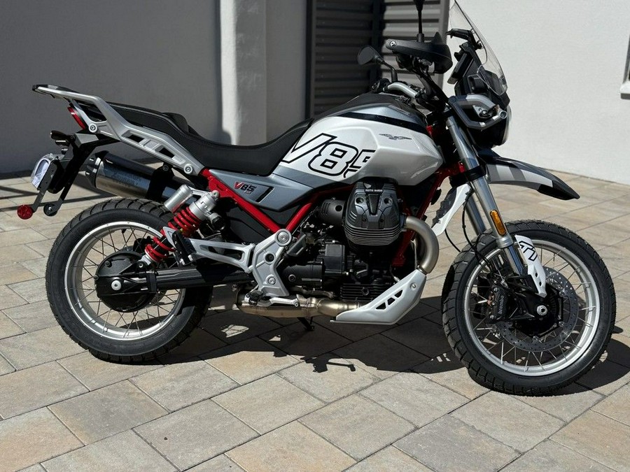 2025 Moto Guzzi V85 TT