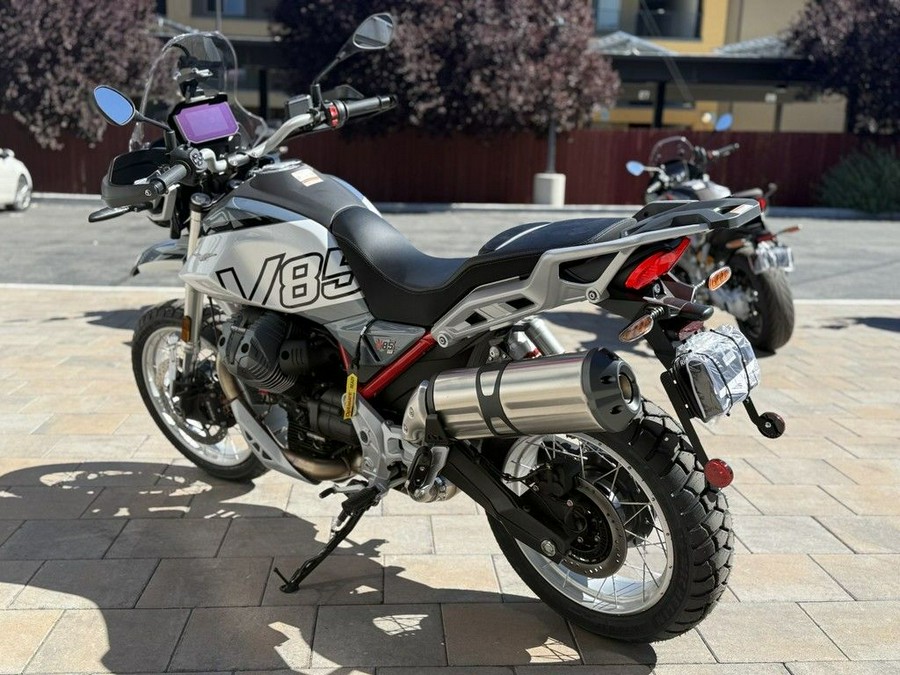 2025 Moto Guzzi V85 TT