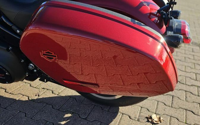 FXLRST 2025 Low Rider™ ST