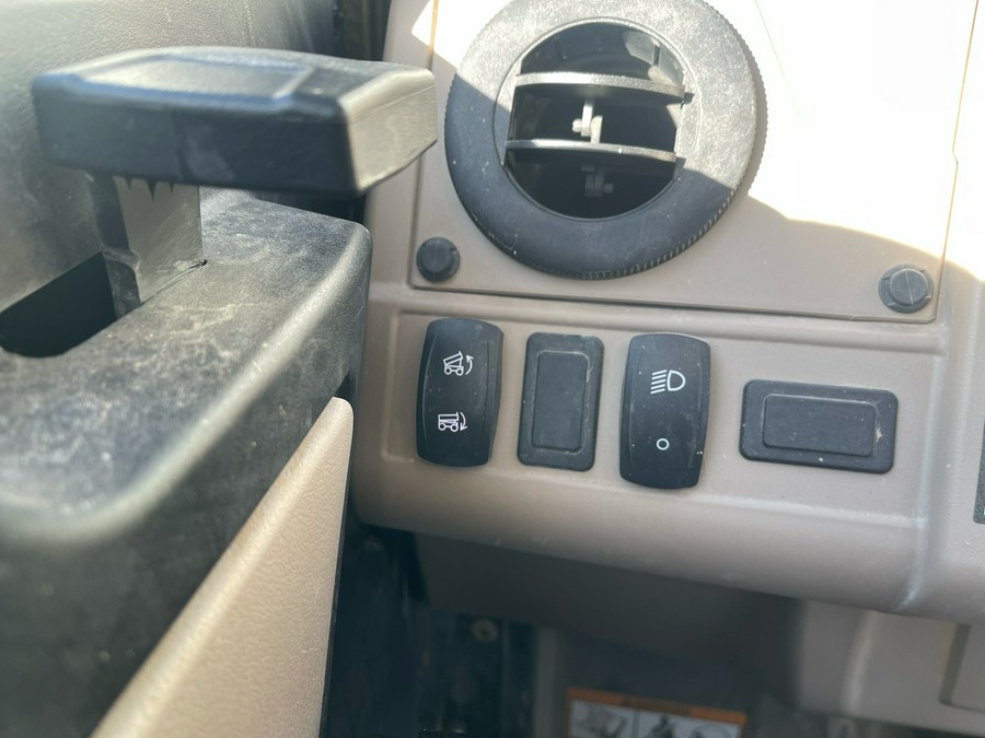 2021 John Deere XUV835R