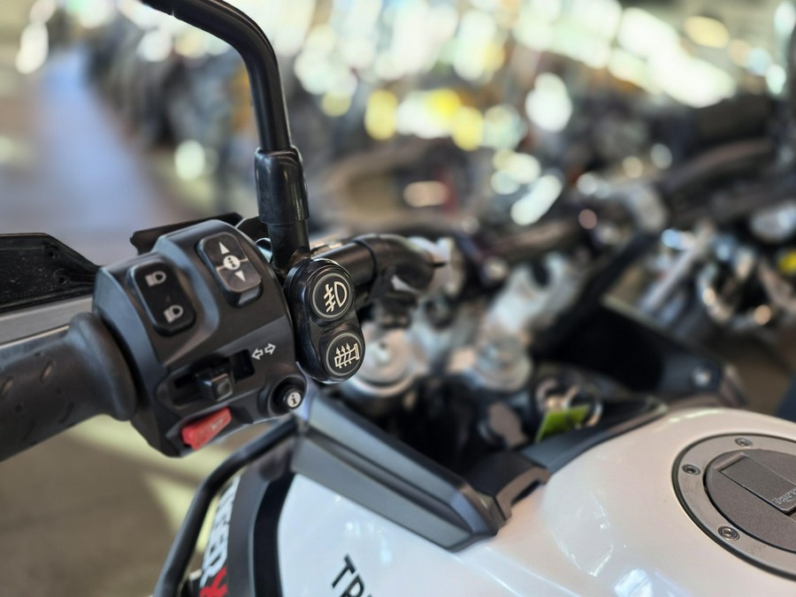 2017 Triumph TIGER 800 XCA