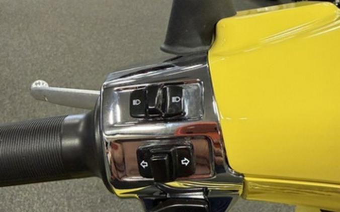 2024 Vespa Primavera 50 S